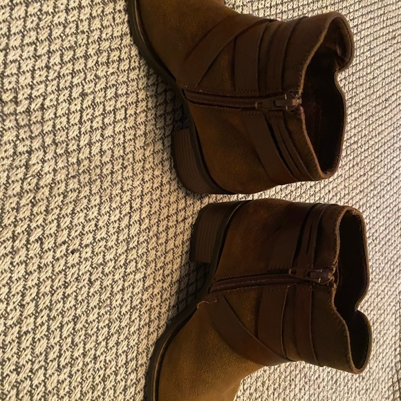 Limelight girls ankle boot - Picture 2 of 6